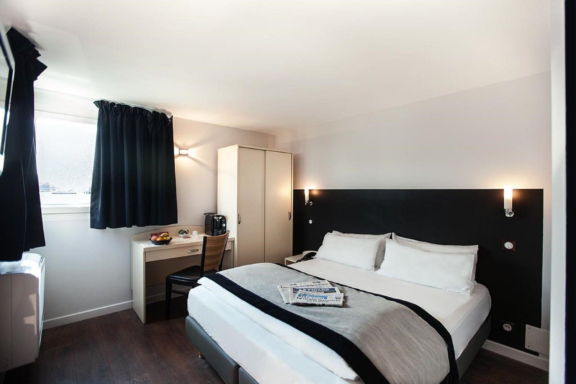 Hotel L'Amandier Nanterre Exteriör bild