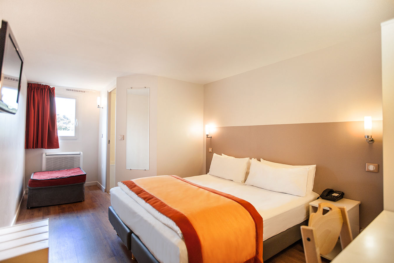 Hotel L'Amandier Nanterre Exteriör bild